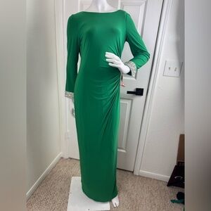 Marina Elegant Green Long Sleeve Dress Size 6. A43